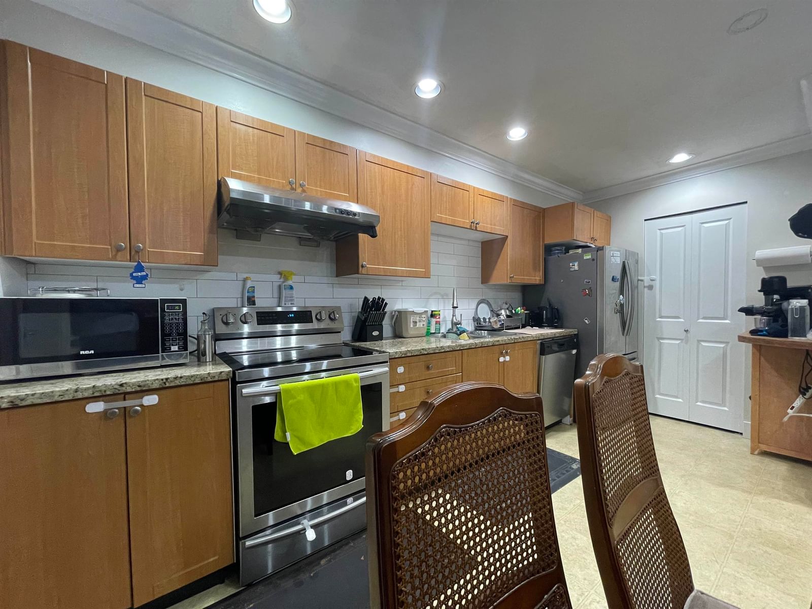 Listing Image 3