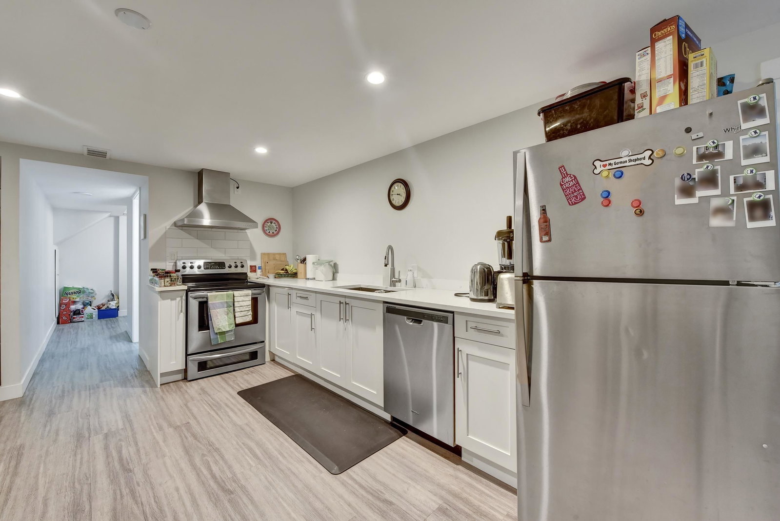 Listing Image 12
