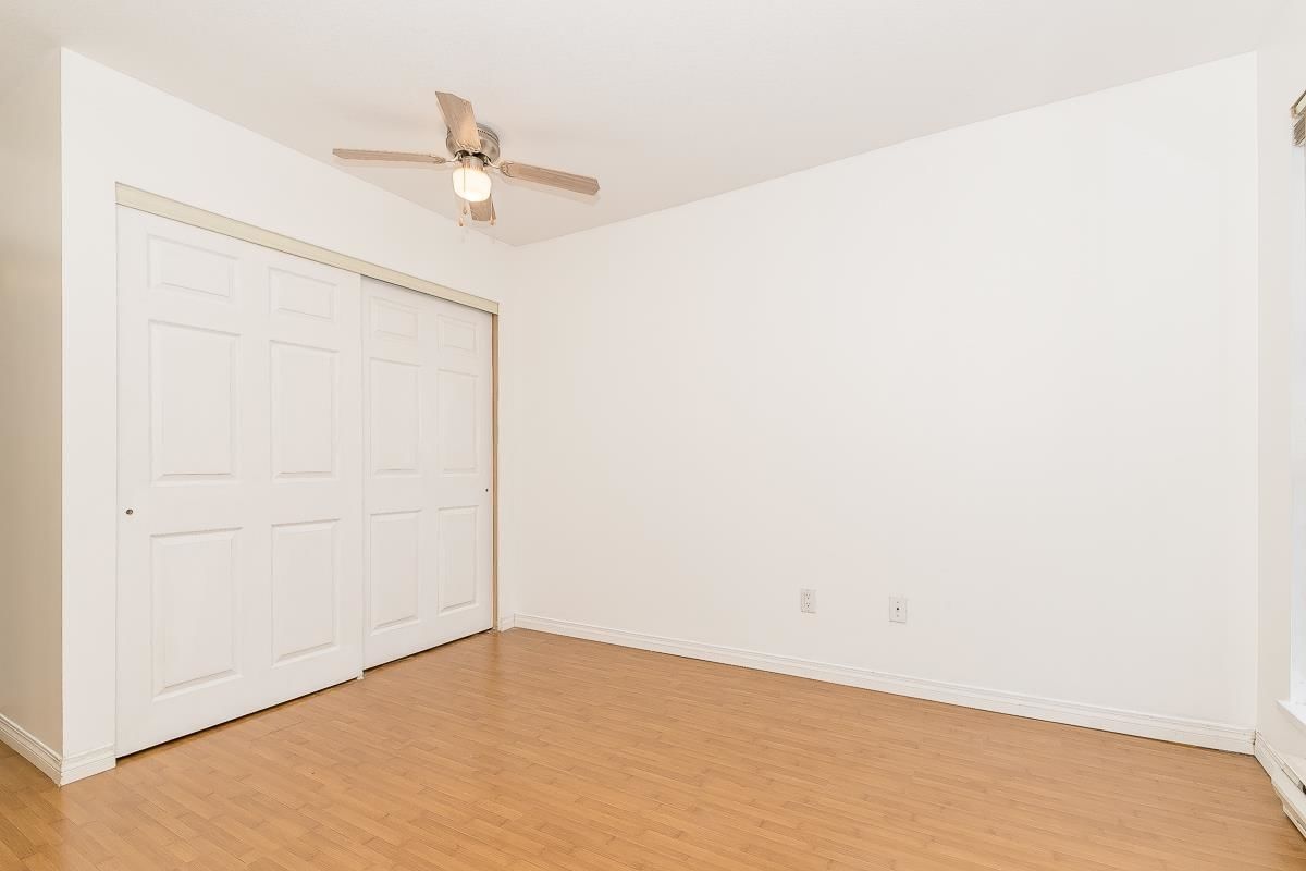 Listing Image 24