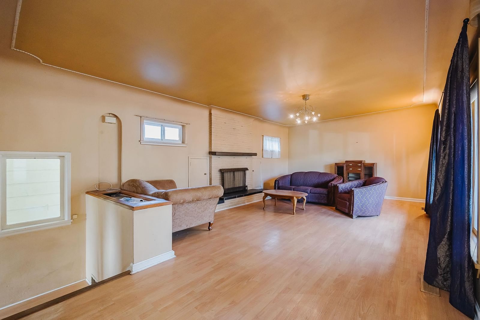 Listing Image 15