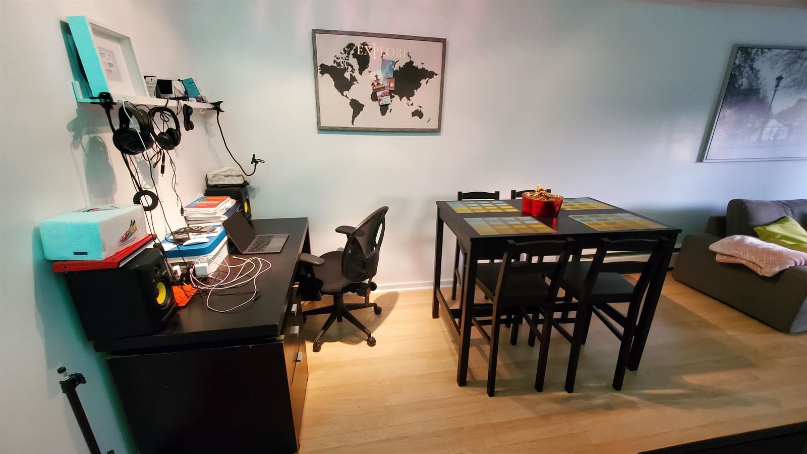 Listing Image 11