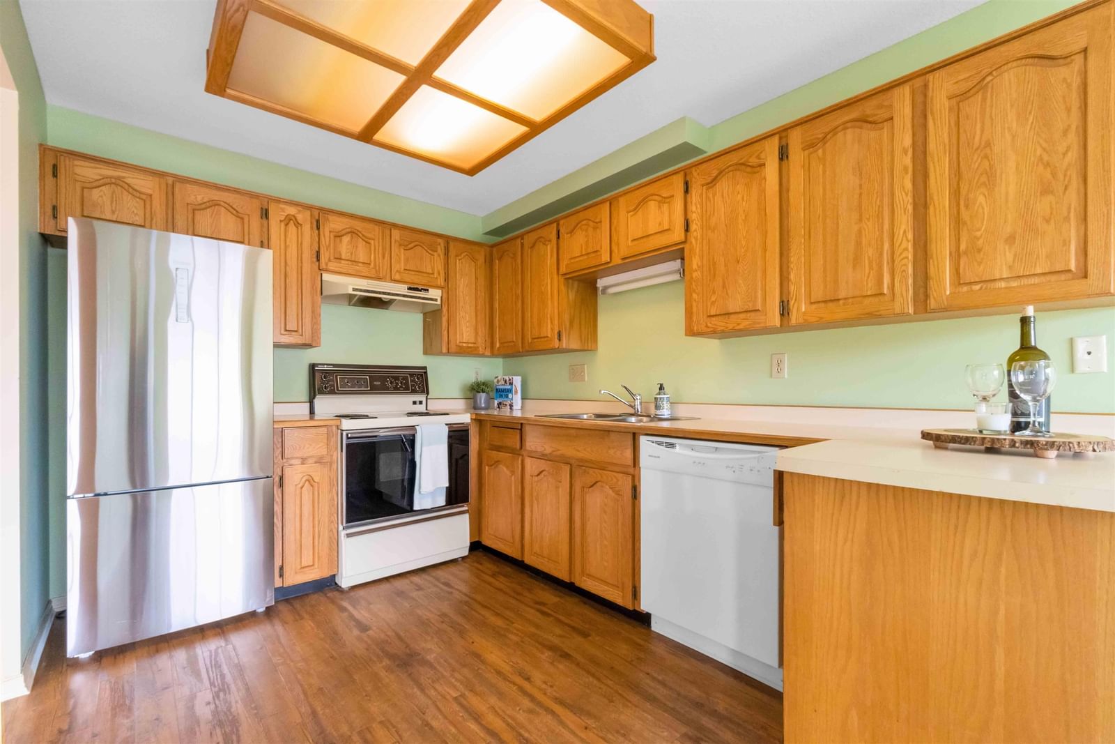 Listing Image 18