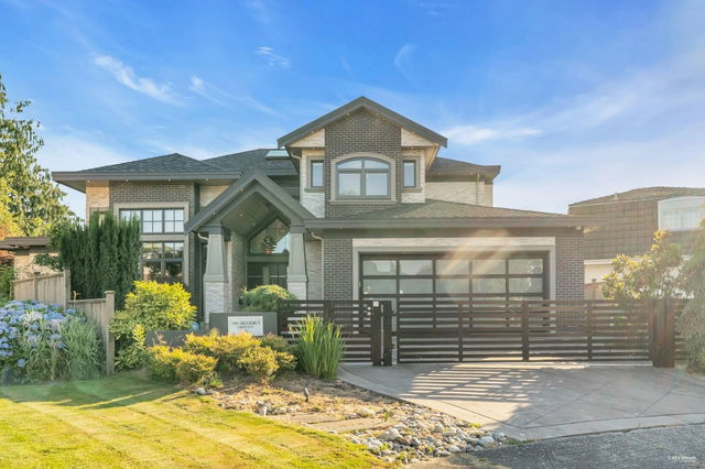 7388 Decourcy Crescent