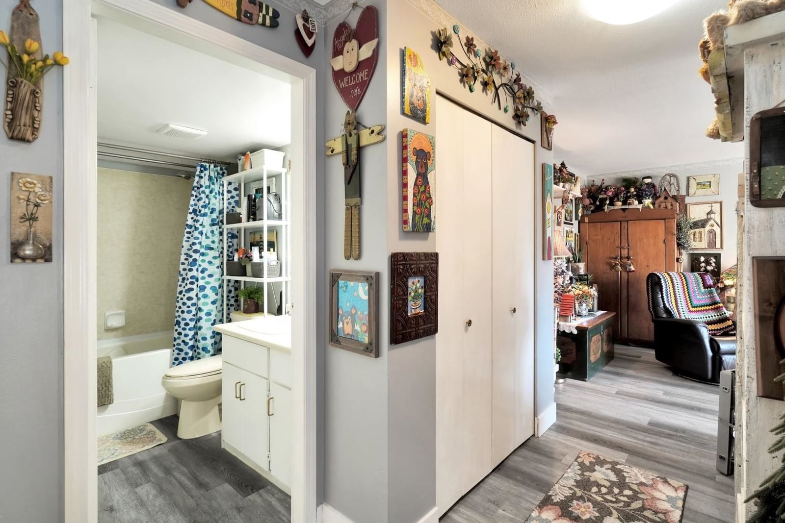 Listing Image 16