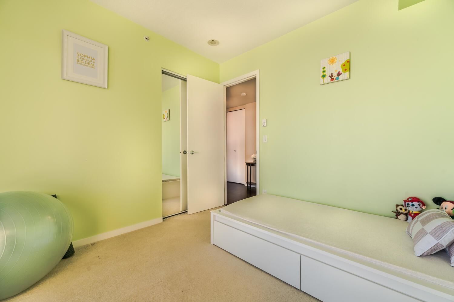 Listing Image 22