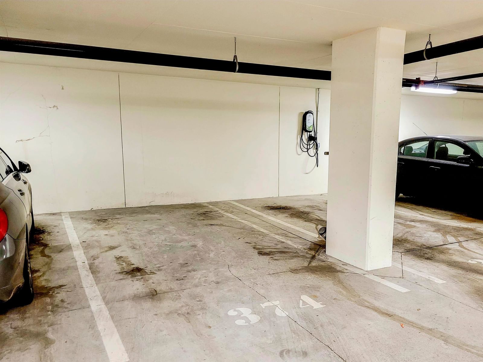 Listing Image 19