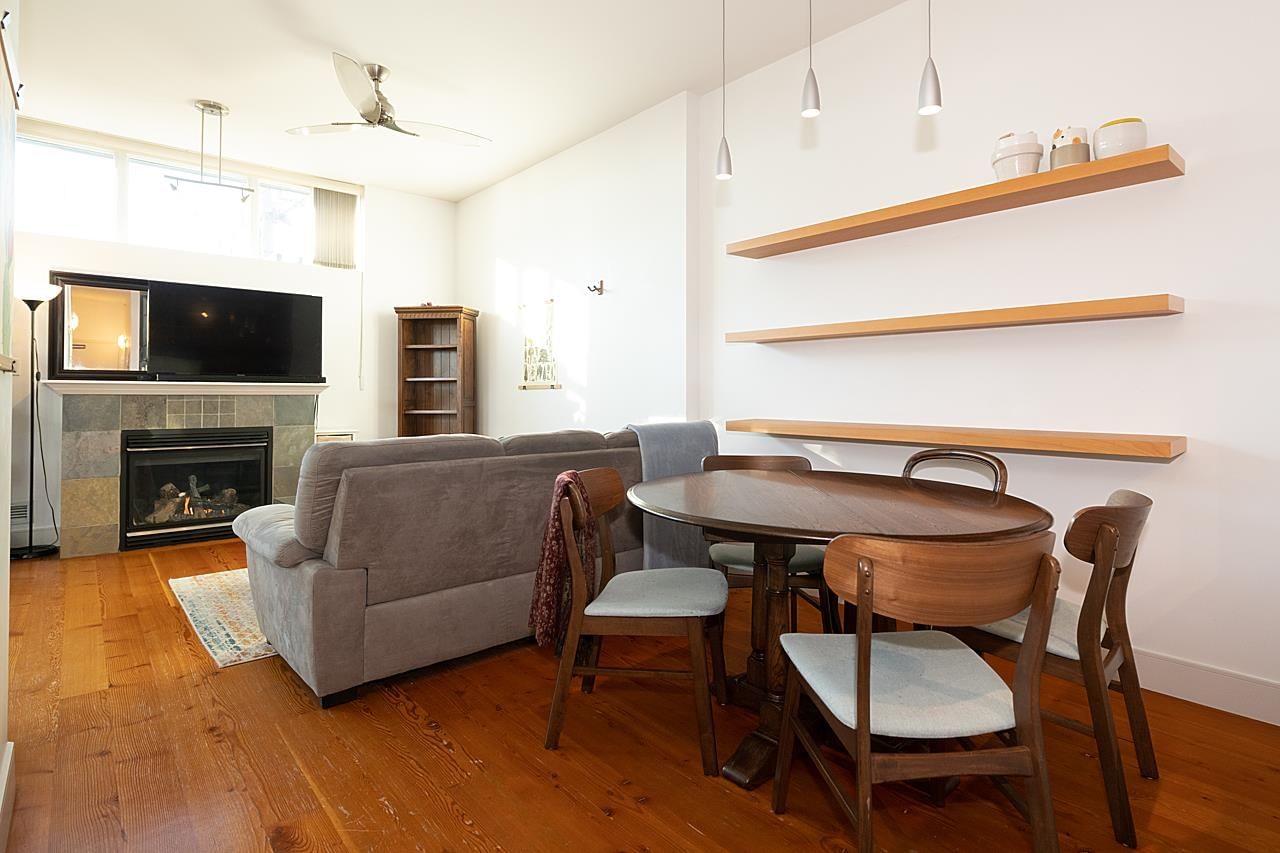 Listing Image 9