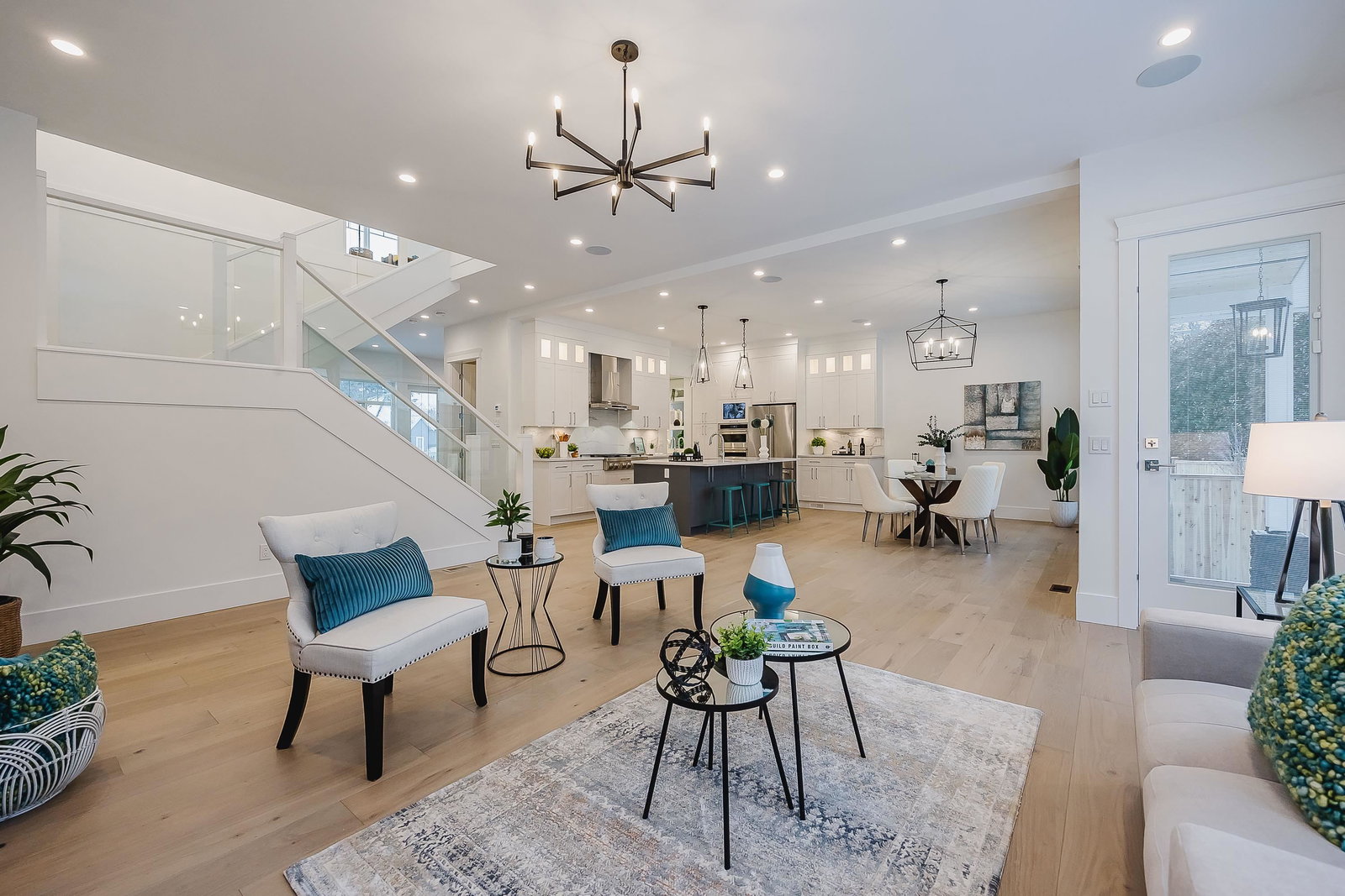 Listing Image 10