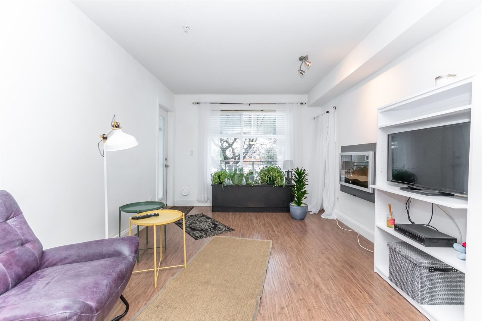 Listing Image 17