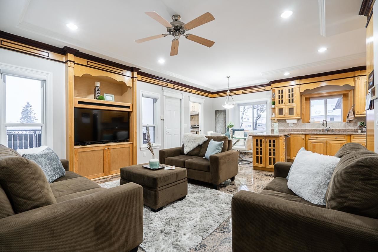 Listing Image 10