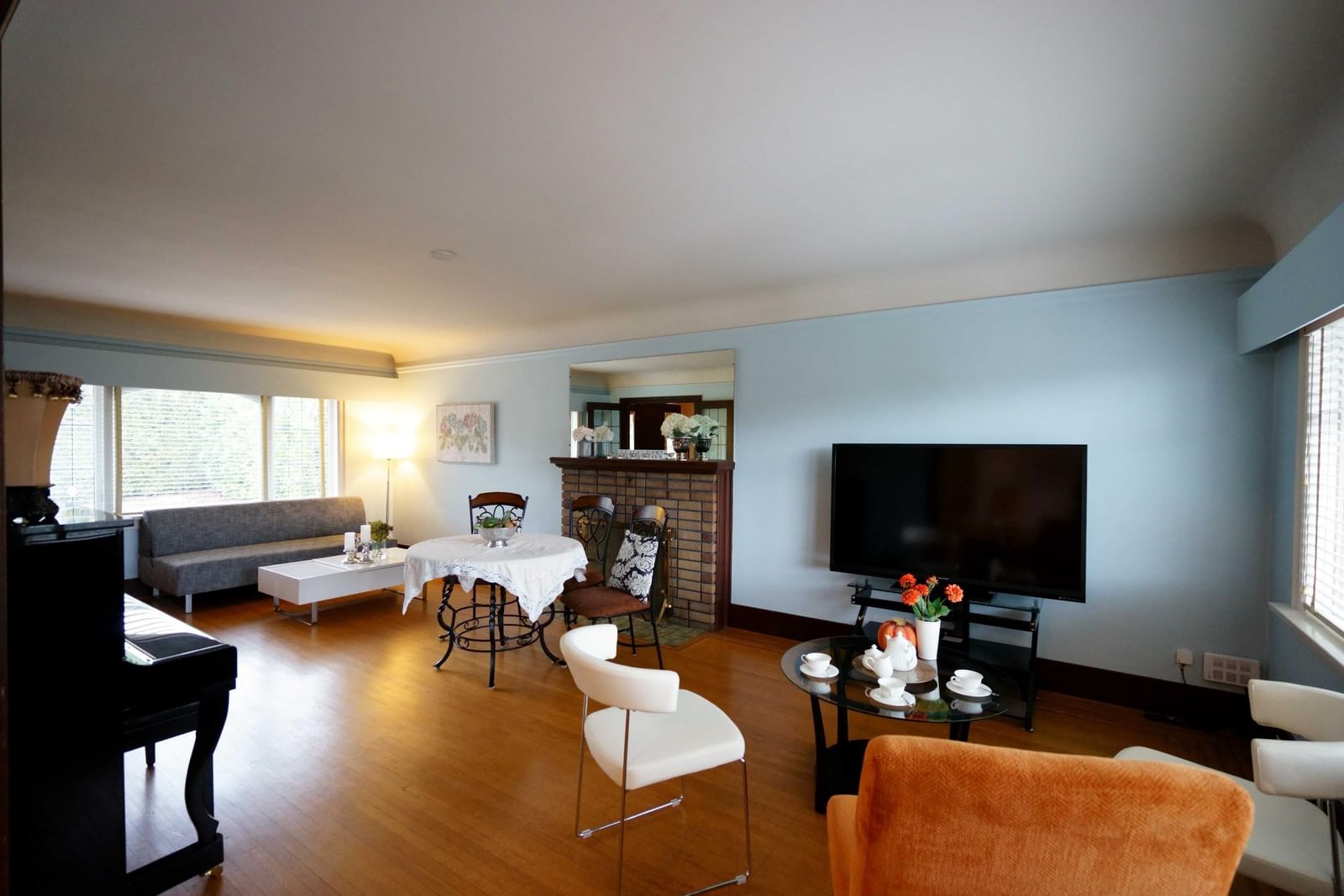 Listing Image 10