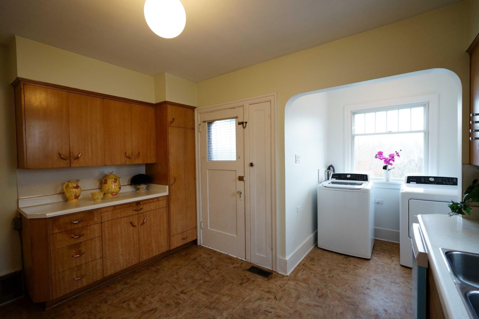 Listing Image 16