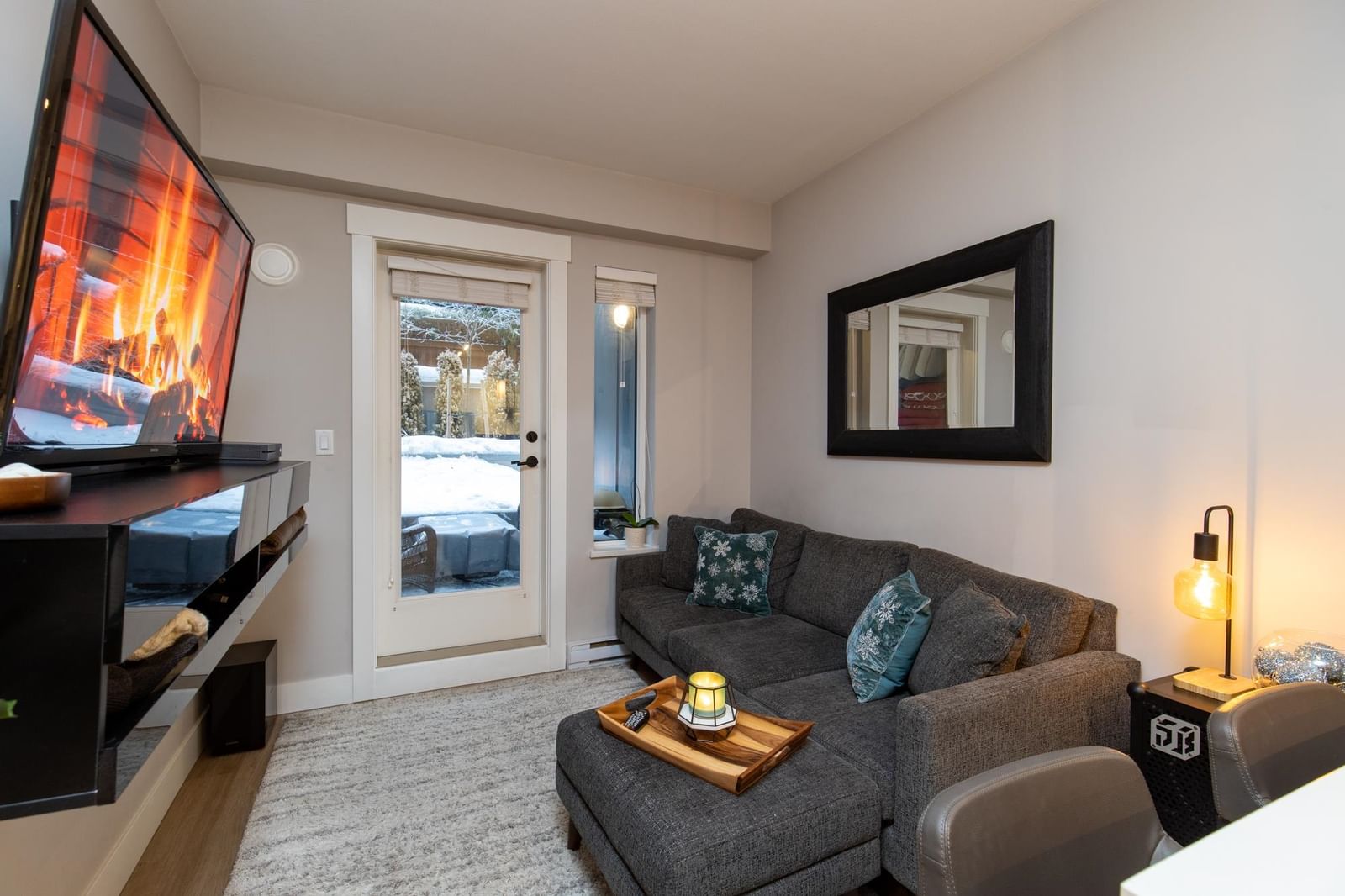 Listing Image 10