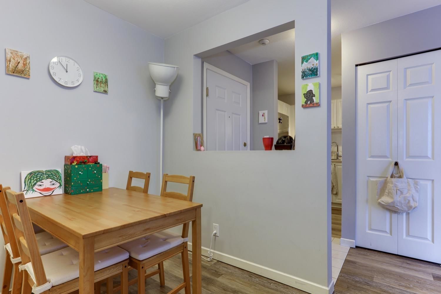 Listing Image 8