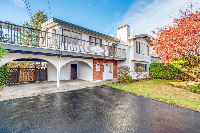 5571 Claude Avenue, Burnaby, V5E 2M7 | Image 2
