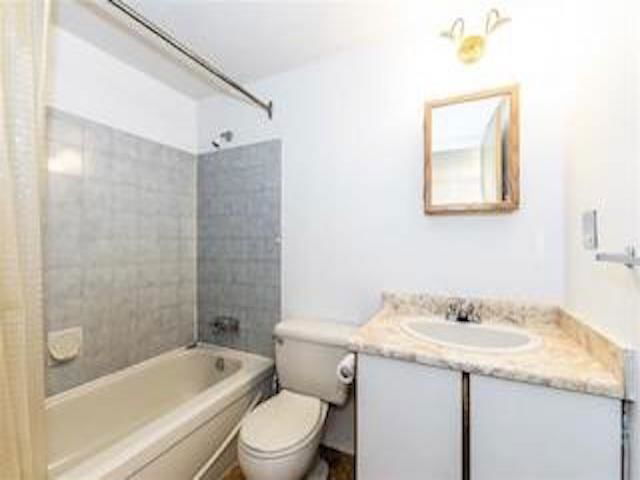 212 - 45744 Spadina Avenue