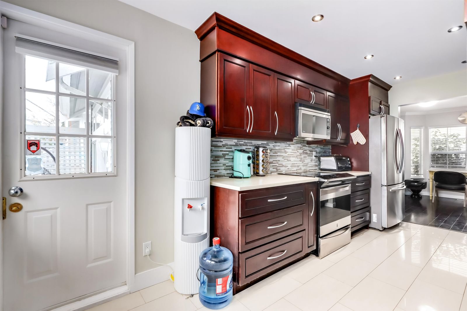 Listing Image 10