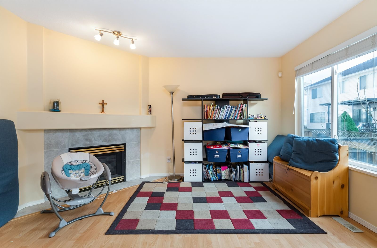 Listing Image 14