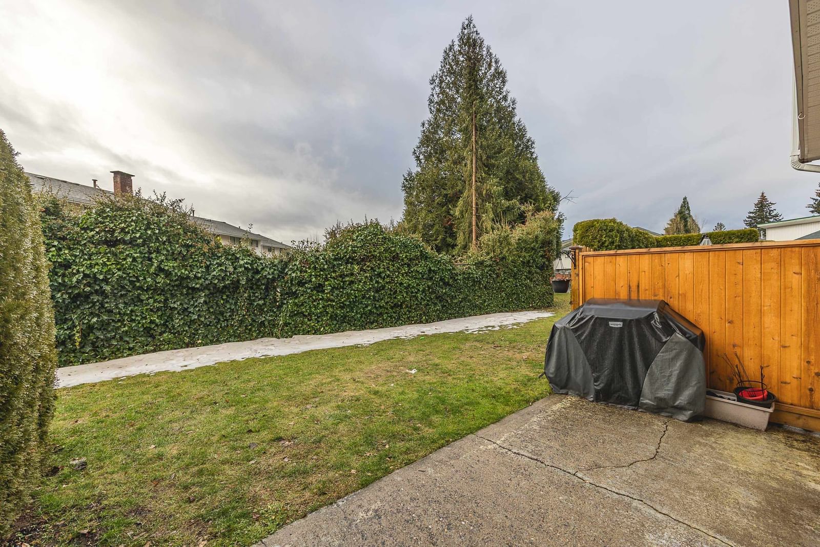 Listing Image 28