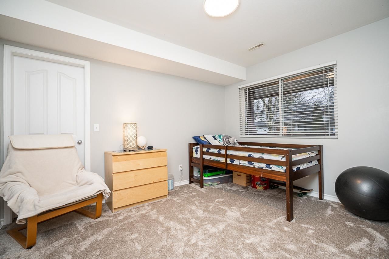 Listing Image 18