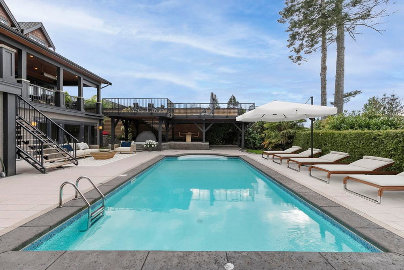 2737 Crescent Drive, Surrey, V4A 3J9 | Image 2