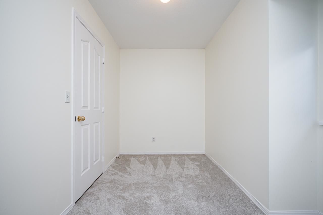Listing Image 26