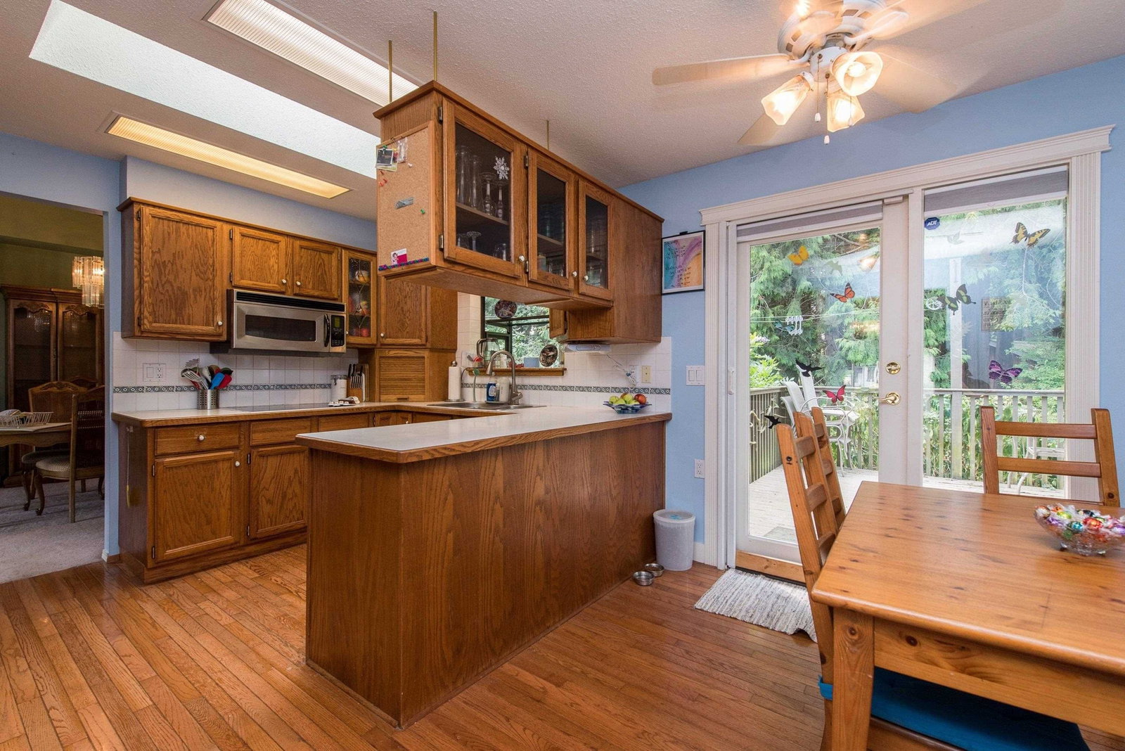 Listing Image 11