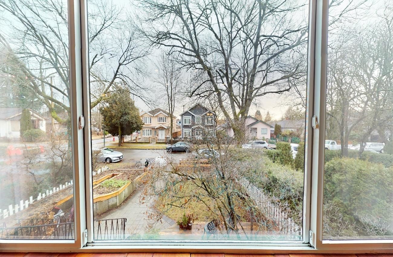 Listing Image 20
