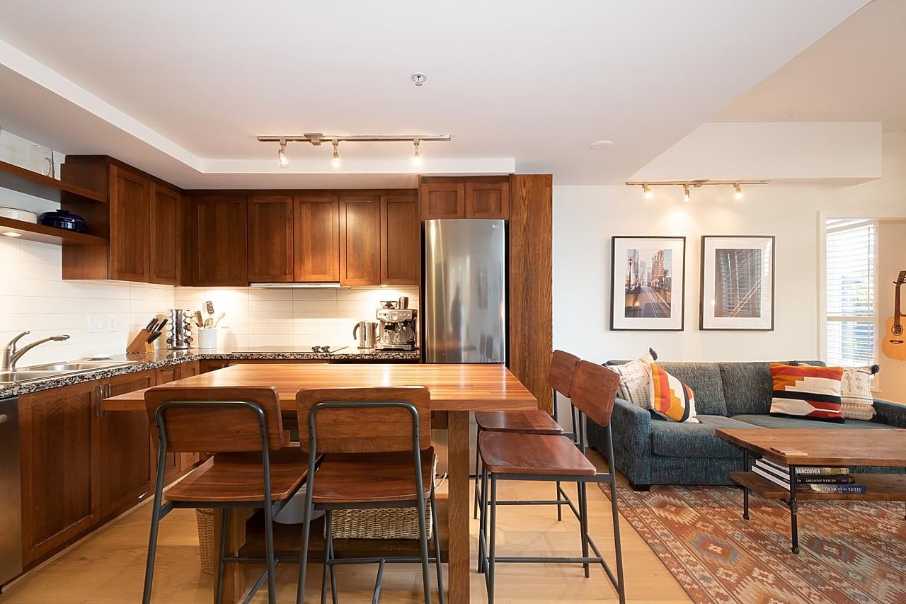 Listing Image 10