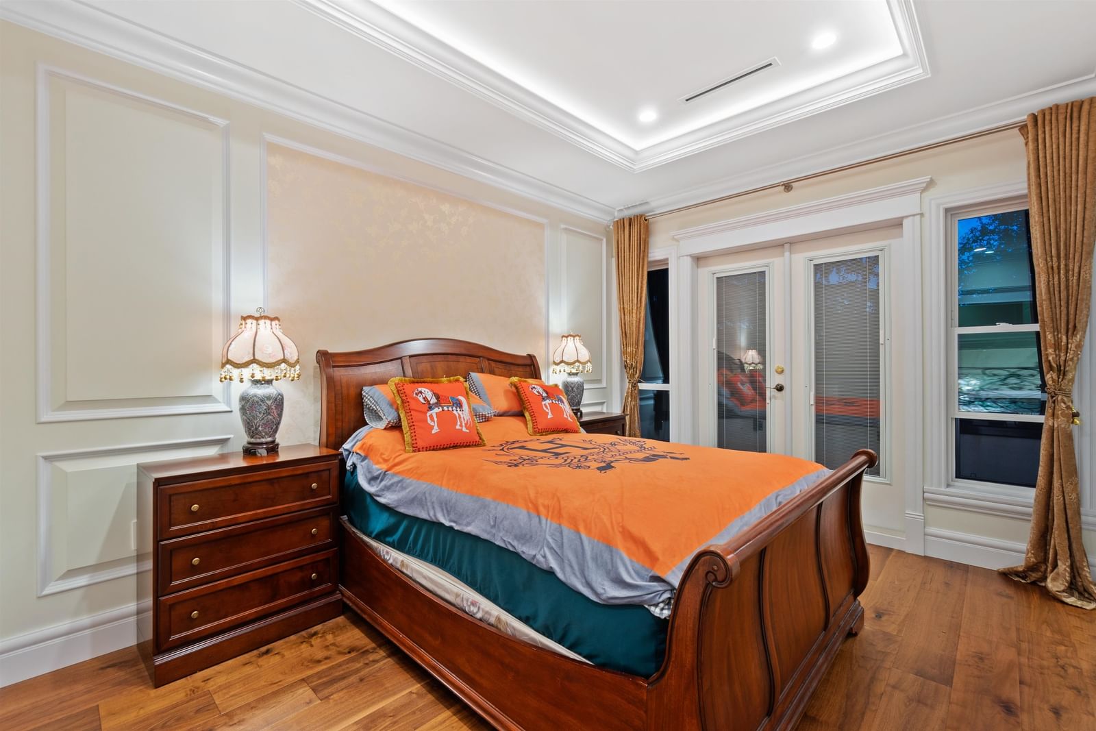 Listing Image 11