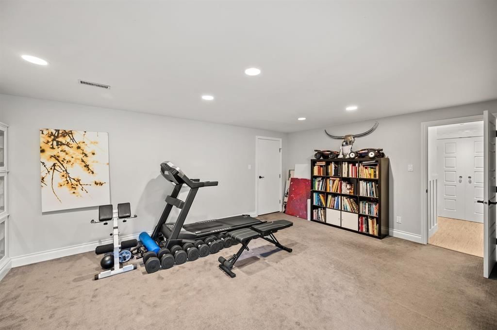 Listing Image 32
