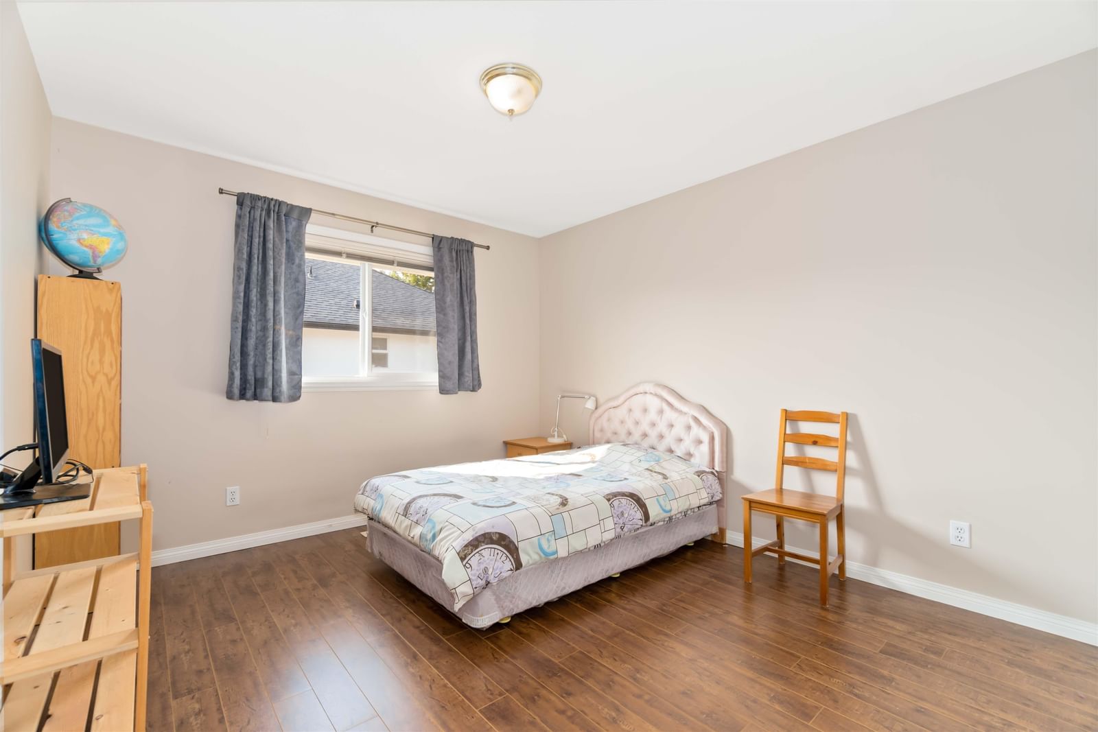 Listing Image 15