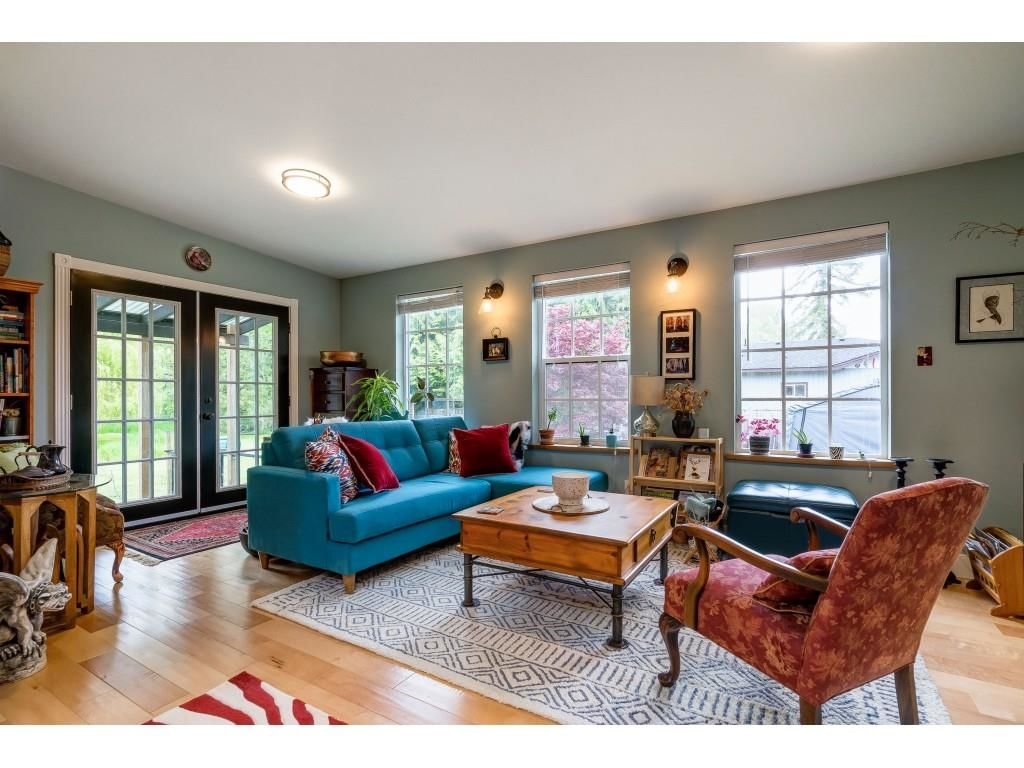 Listing Image 19