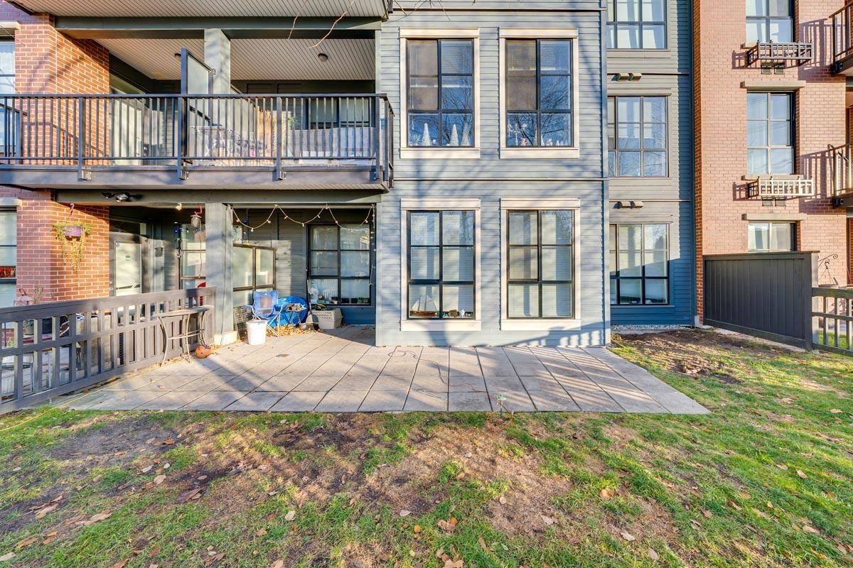 Listing Image 12
