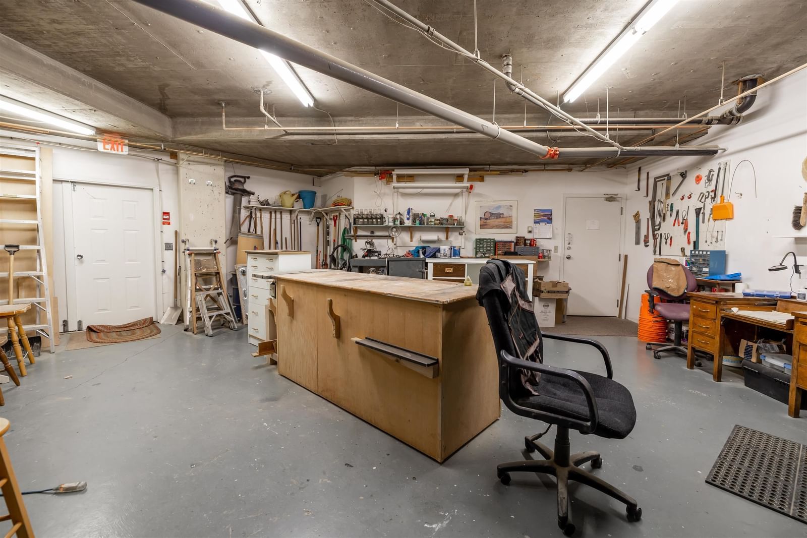 Listing Image 30