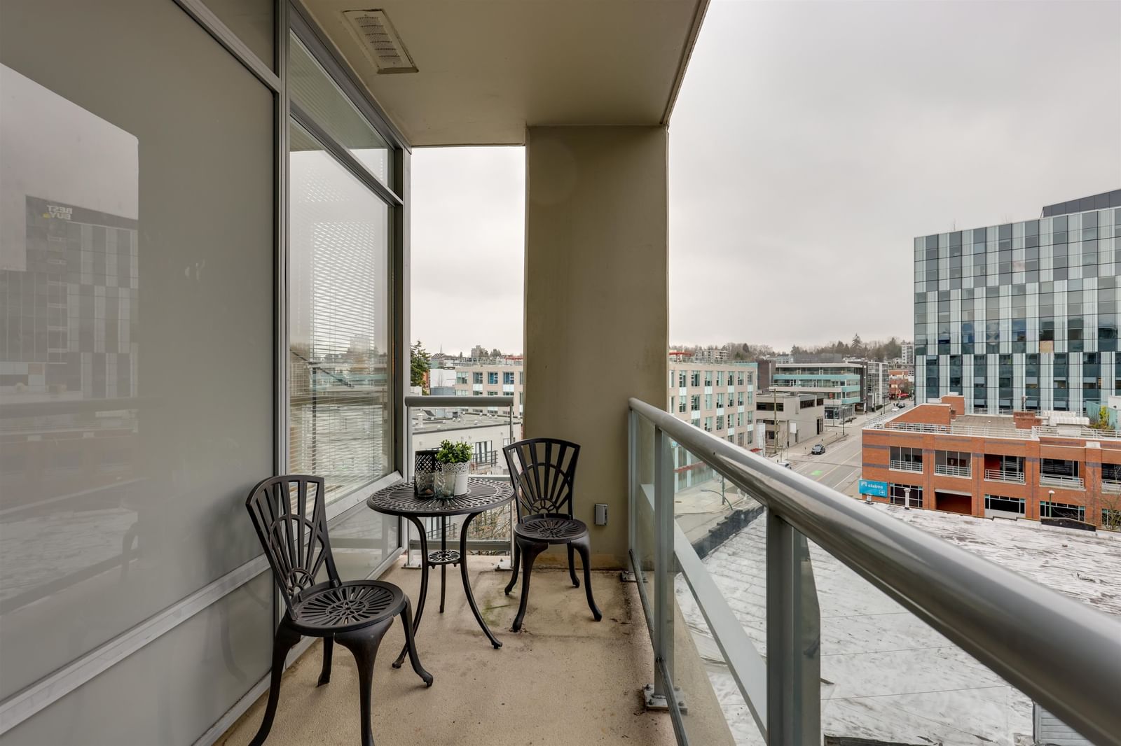 Listing Image 21