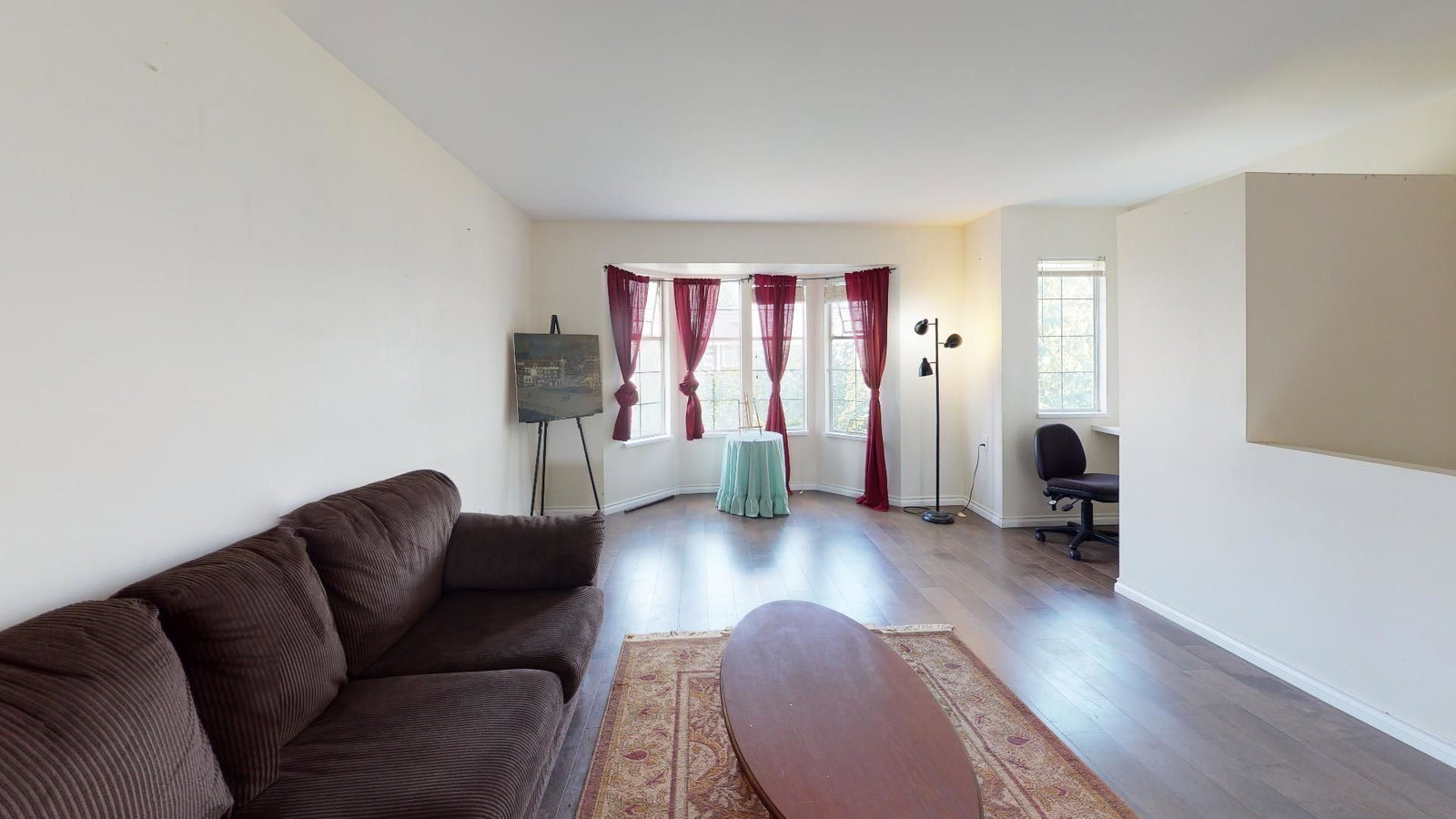 Listing Image 11