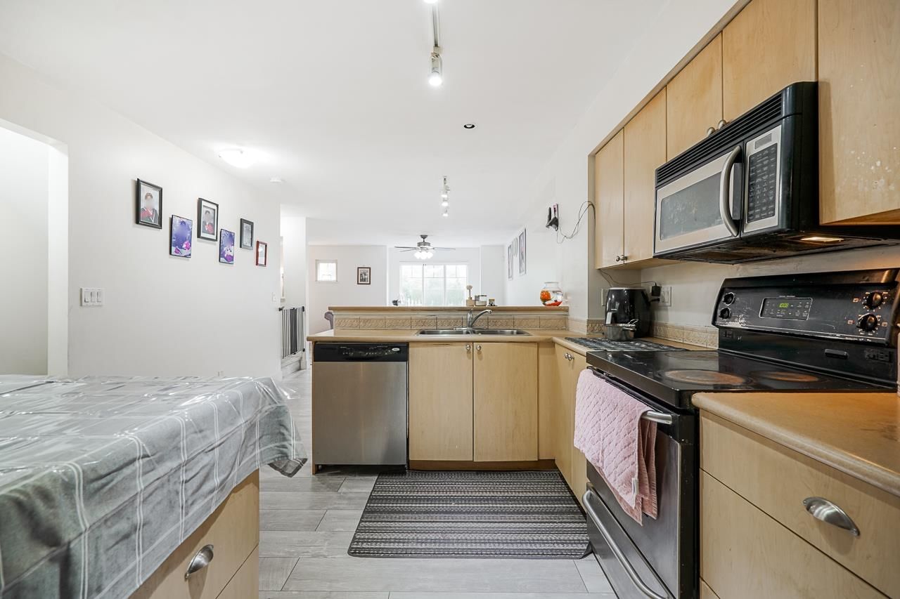 Listing Image 14