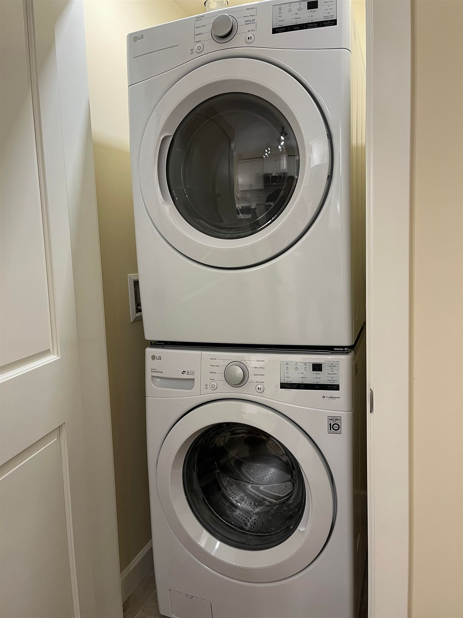 Listing Image 18