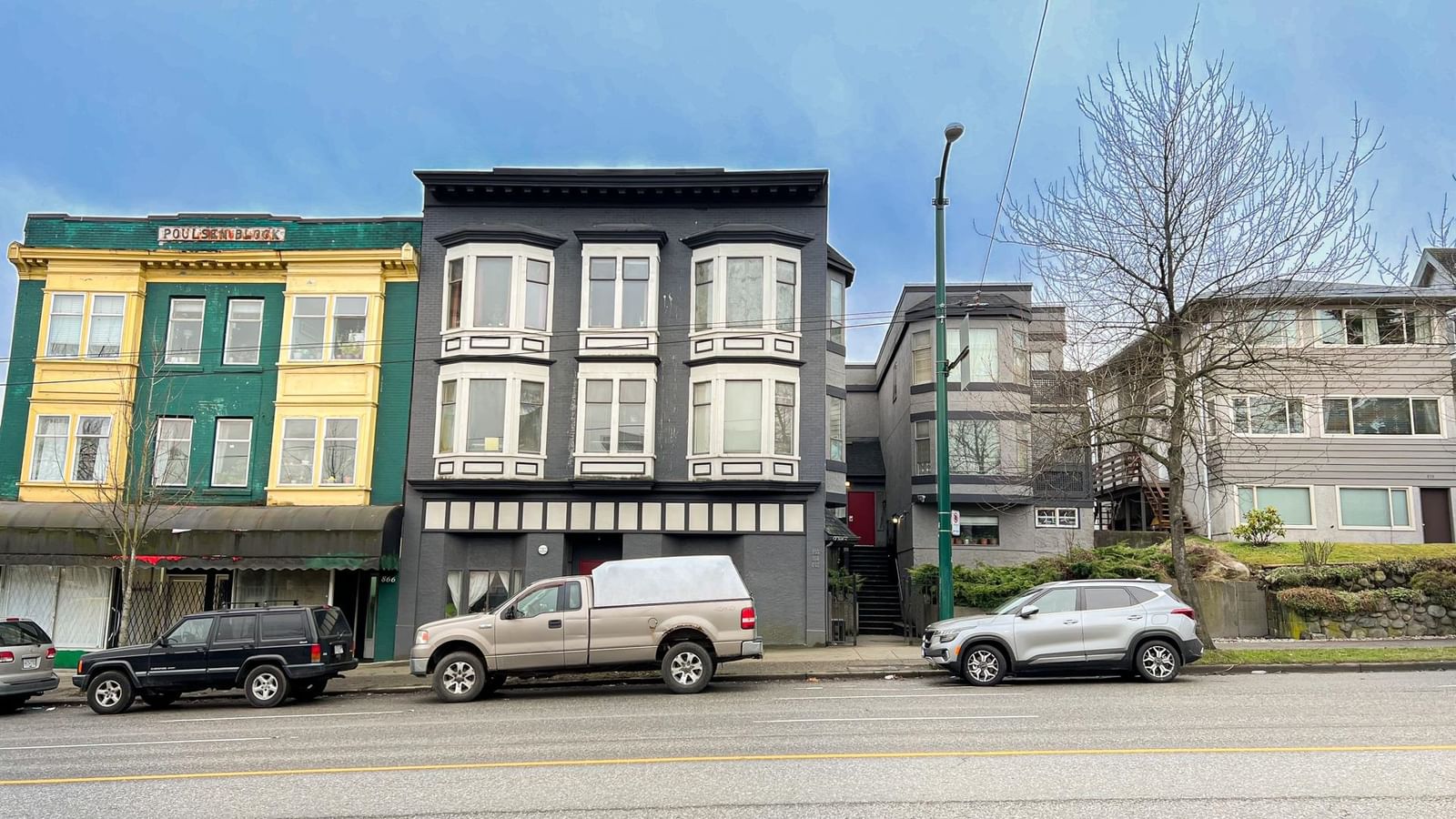 Listing Image 1