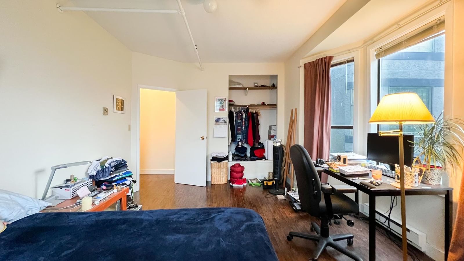 Listing Image 18