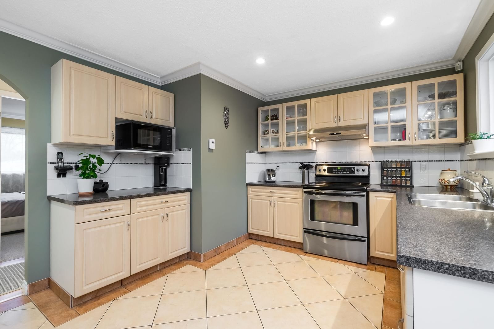 Listing Image 15