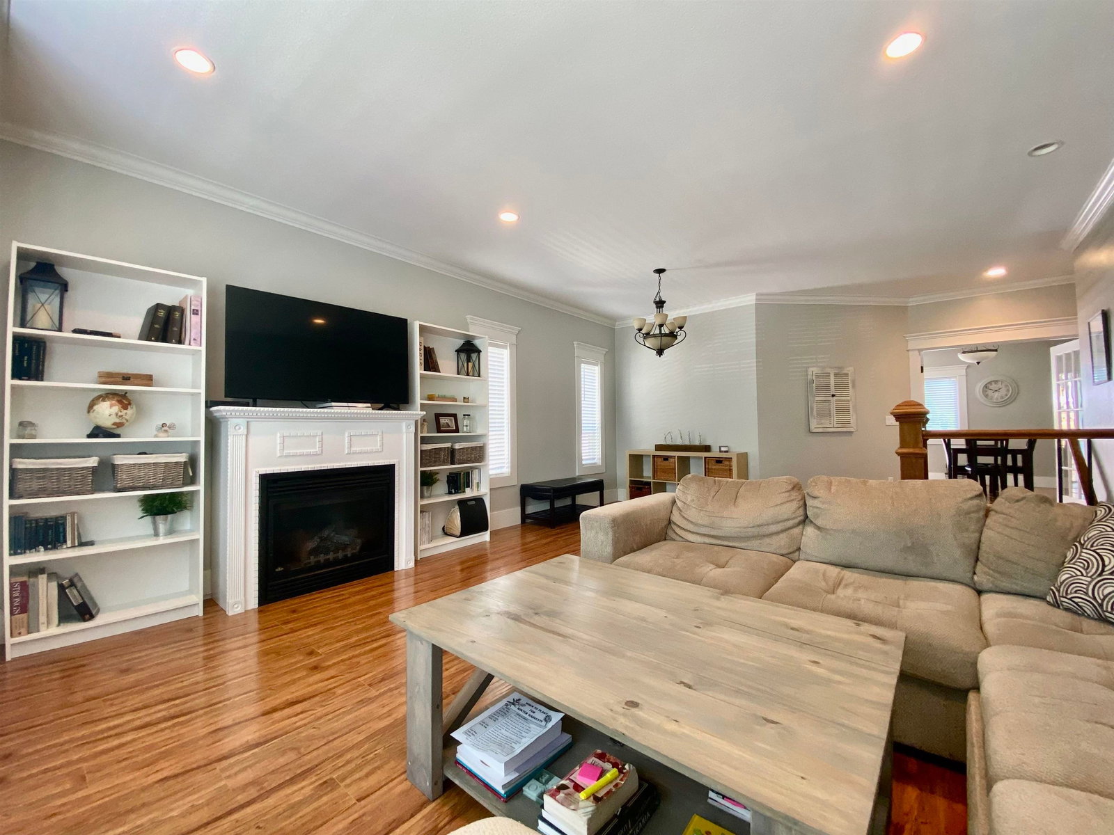 Listing Image 14