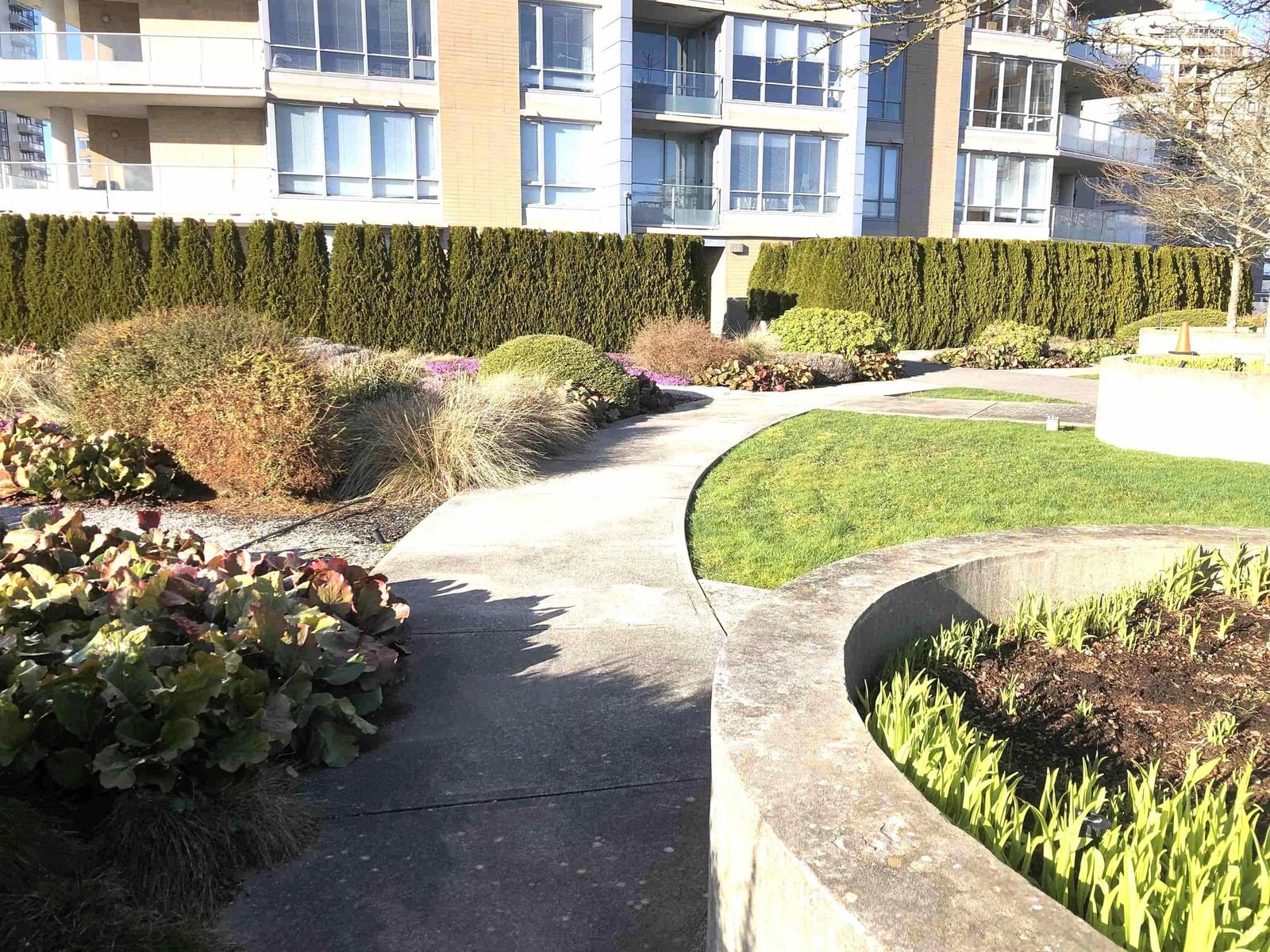 Listing Image 10