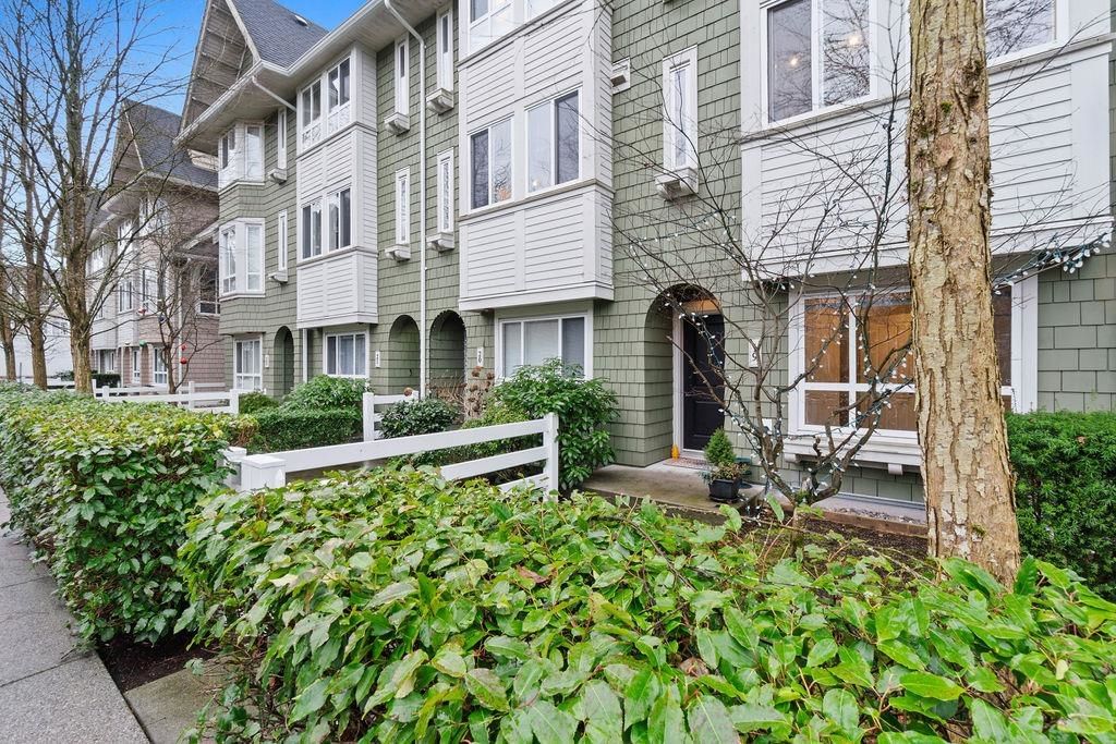 Listing Image 1