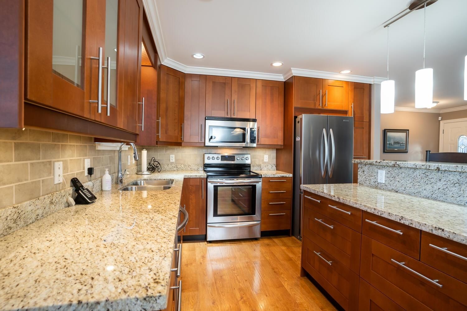 Listing Image 9