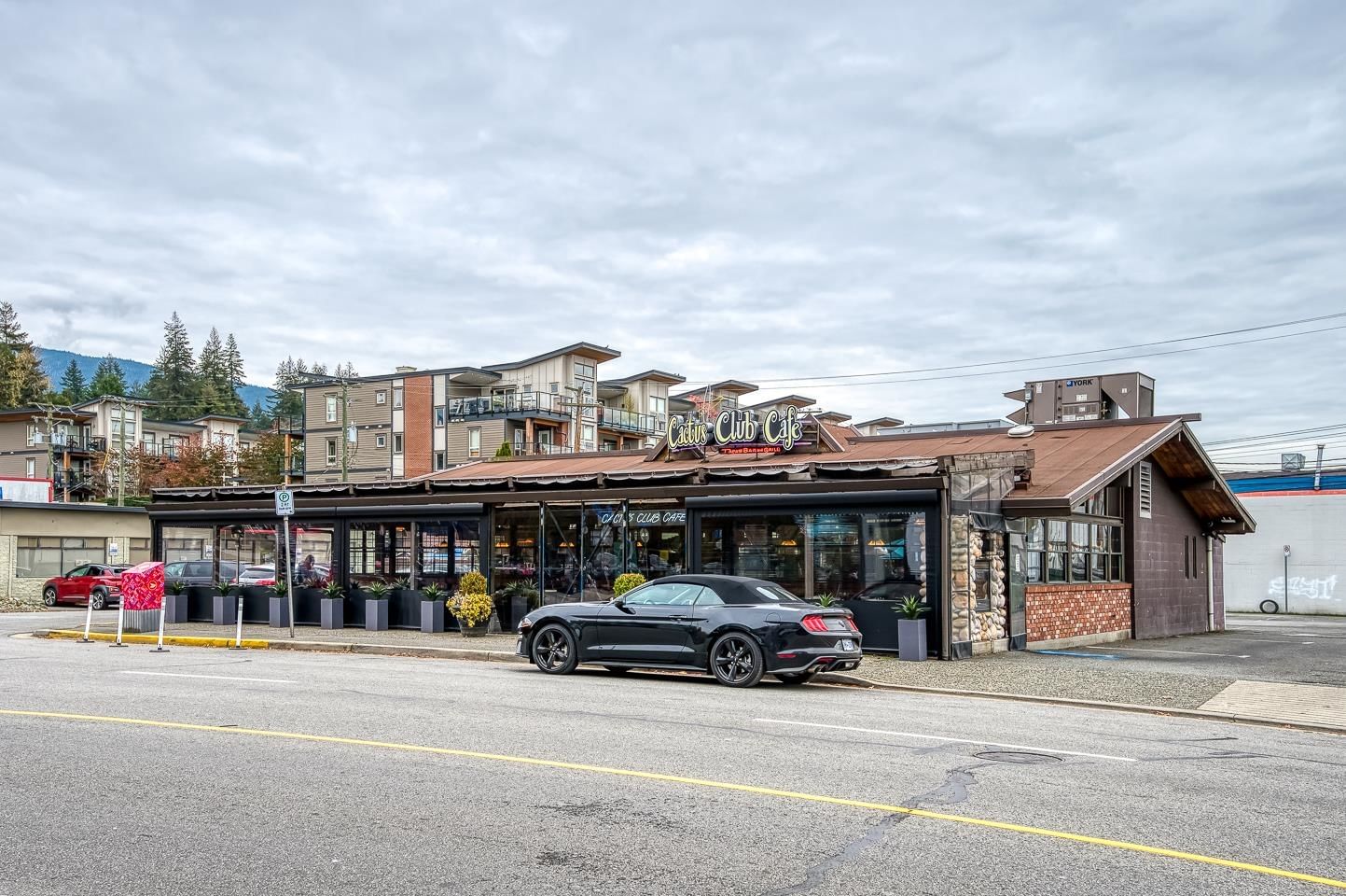 Listing Image 20