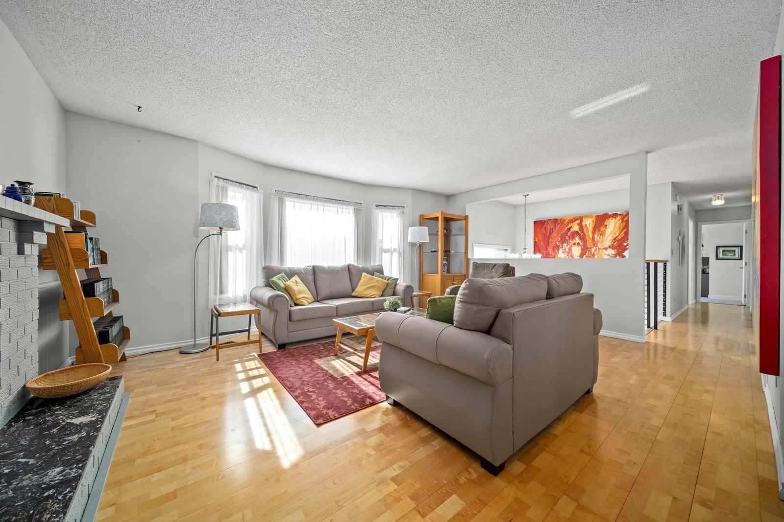 Listing Image 5