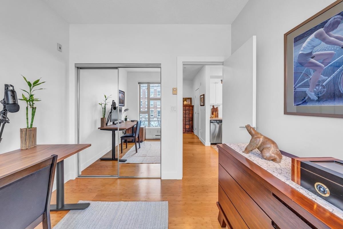 Listing Image 13