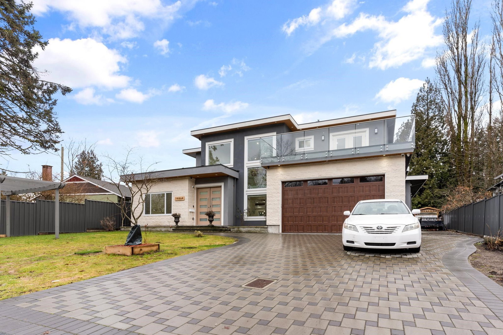 Listing Image 1